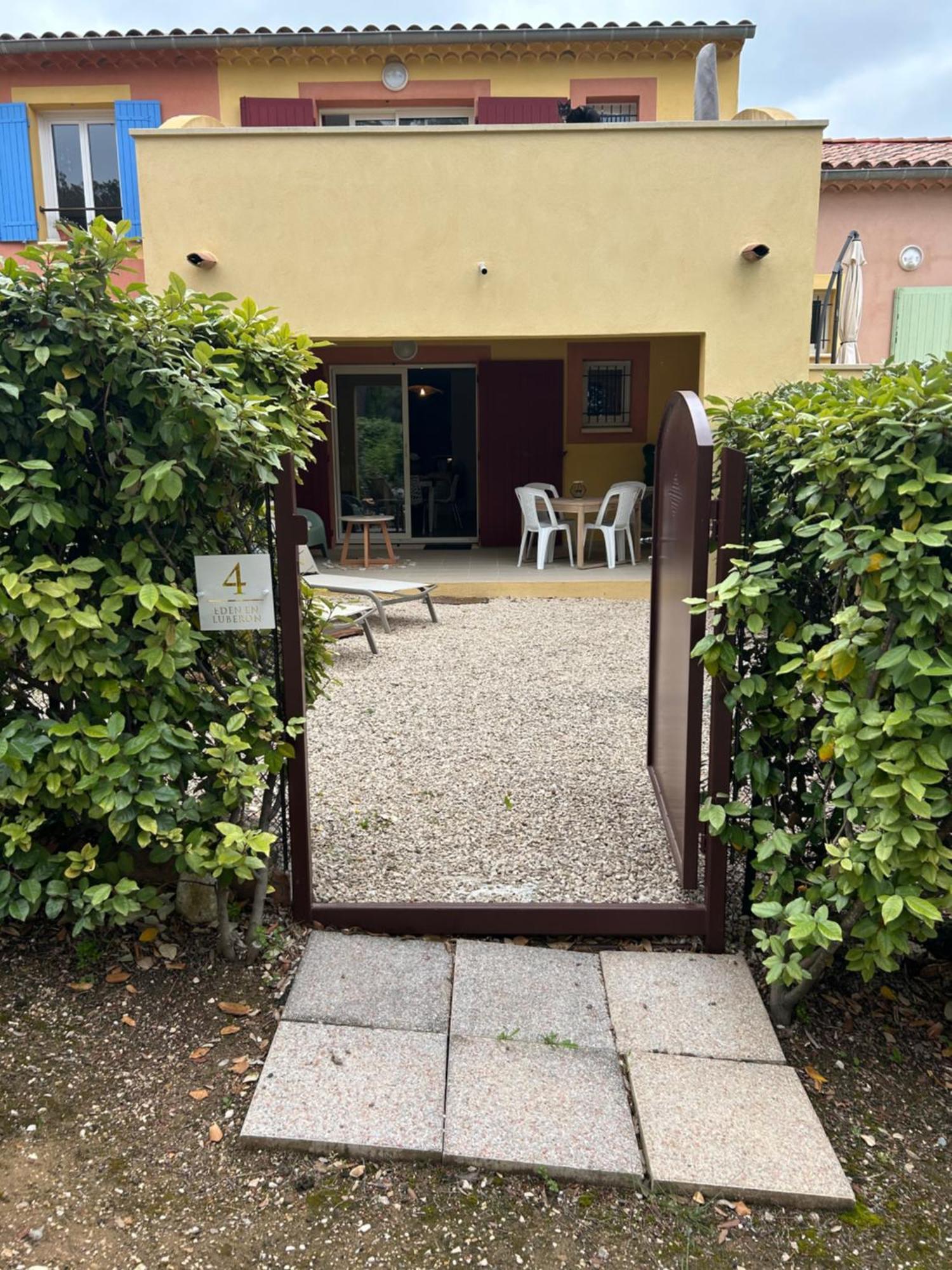 דירות Roussillon en Isere Eden En Luberon מראה חיצוני תמונה