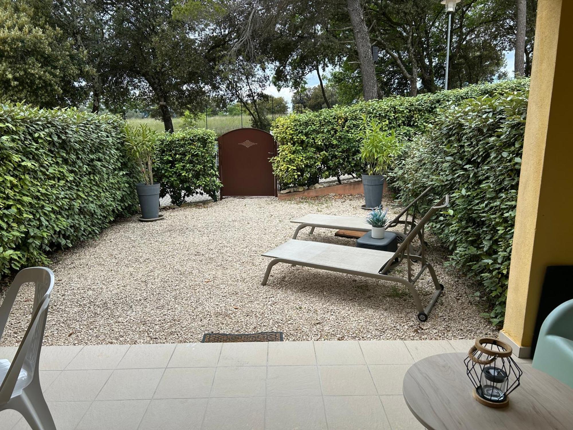 דירות Roussillon en Isere Eden En Luberon מראה חיצוני תמונה